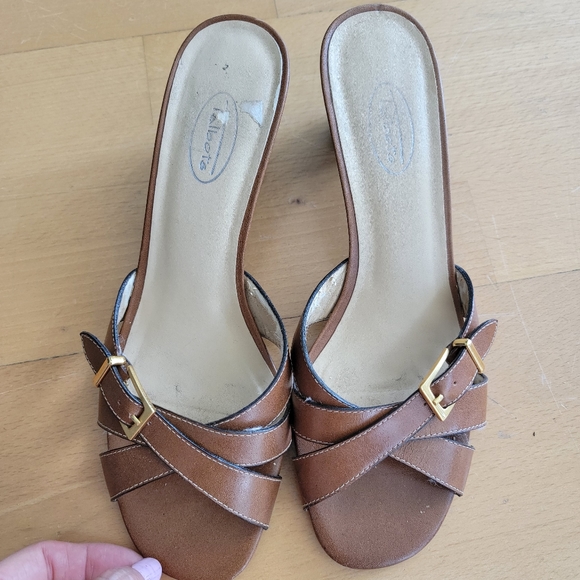 TALBOTS LEATHER WELL WORN SANDALS - Picture 4 of 8